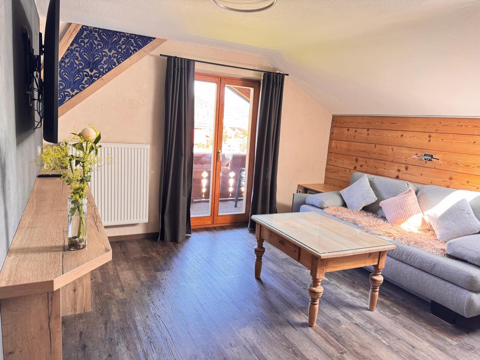 Gaestehaus Edlhuber Bed & Breakfast 2*