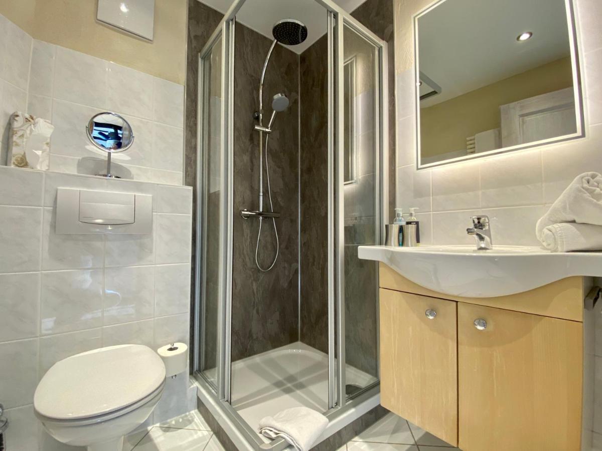 Gaestehaus Edlhuber Bed & Breakfast Mittenwald